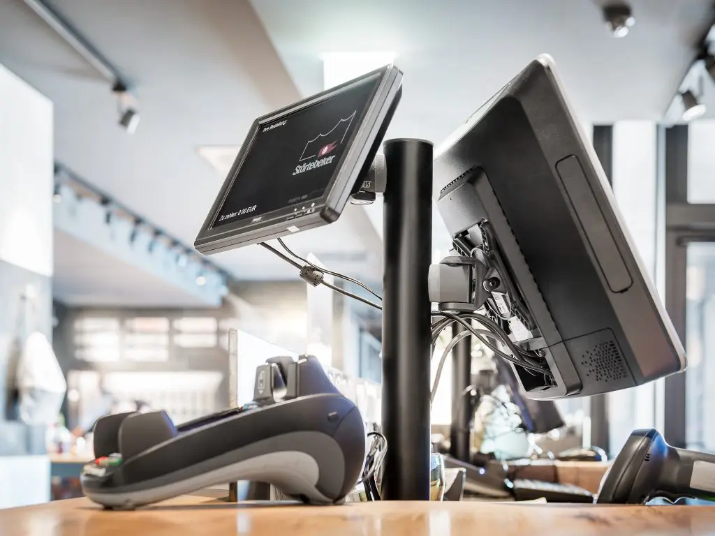 POS colonnes et bras articules